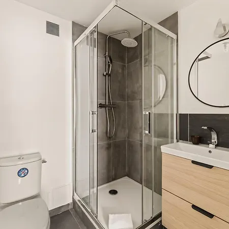 Grand & Spacious 3br For 8 In 10th Apartmán Paříž