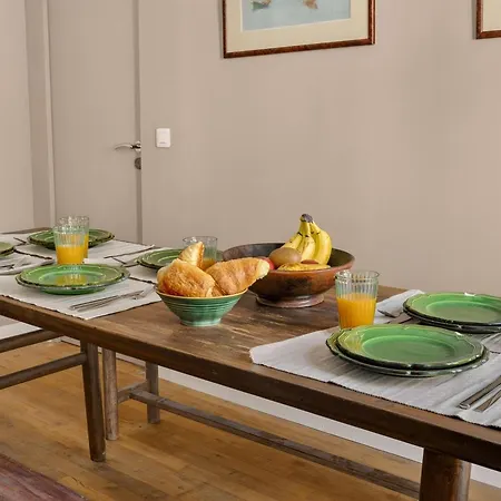 Grand & Spacious 3br For 8 In 10th