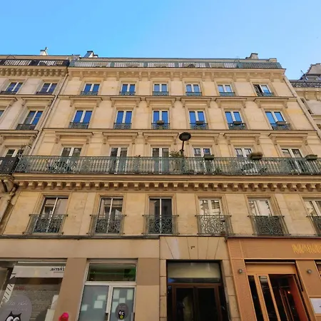 Grand & Spacious 3br For 8 In 10th *
